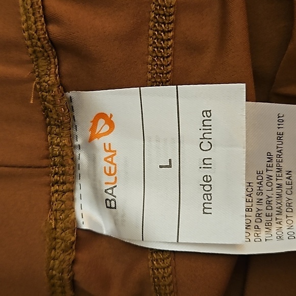 BALEAF Brown Midrise Equestrian Yoga Exercise Leggings NWOT - Picture 2 of 9